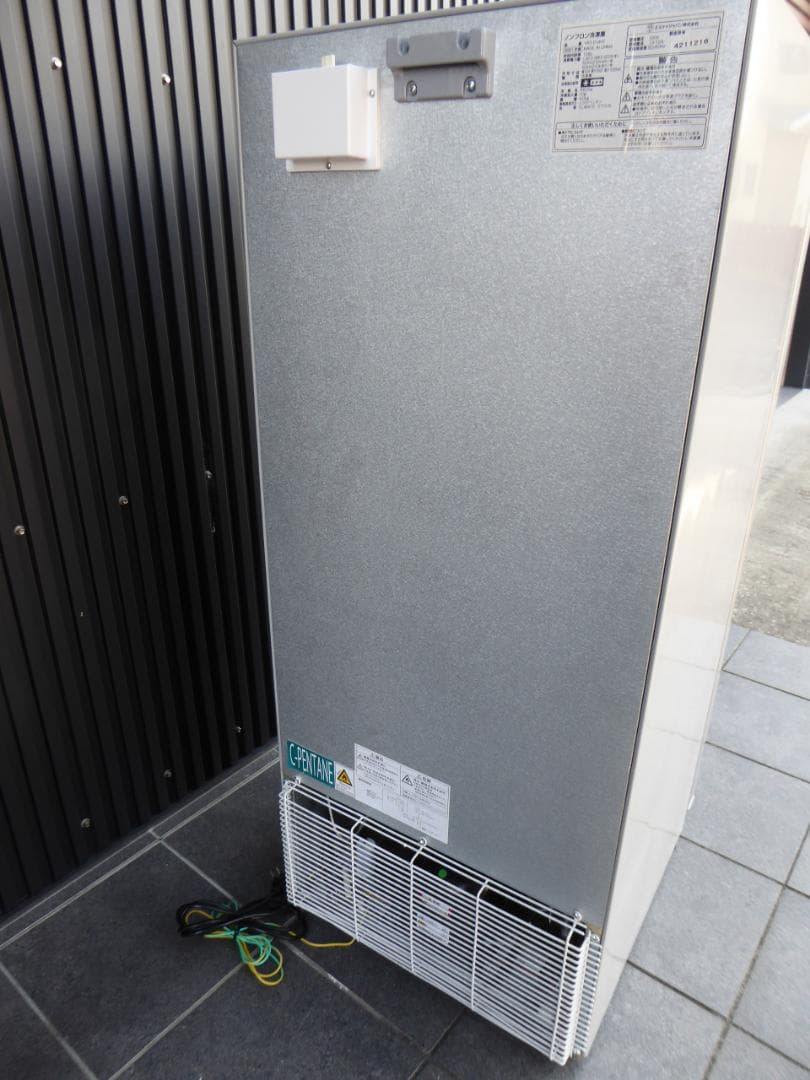 未使用　ヤマダ冷凍庫 138L YRT-C14H1 2021年製