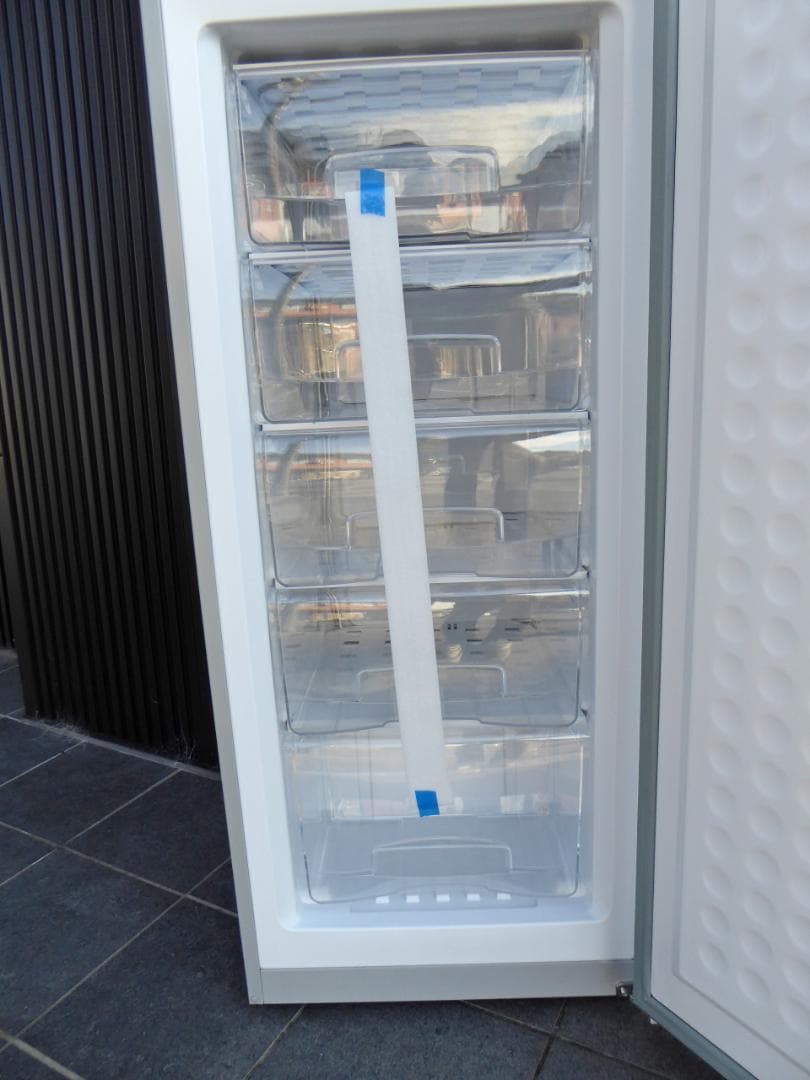 未使用　ヤマダ冷凍庫 138L YRT-C14H1 2021年製