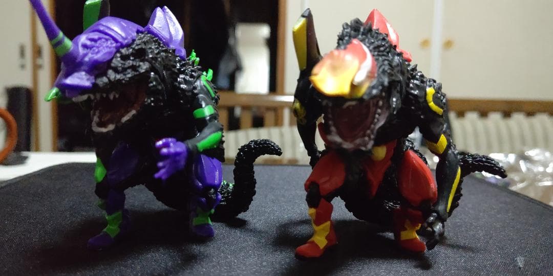 ゴジラエヴァンゲリオンフィギュア】ゴジラ エヴァンゲリオン R-16