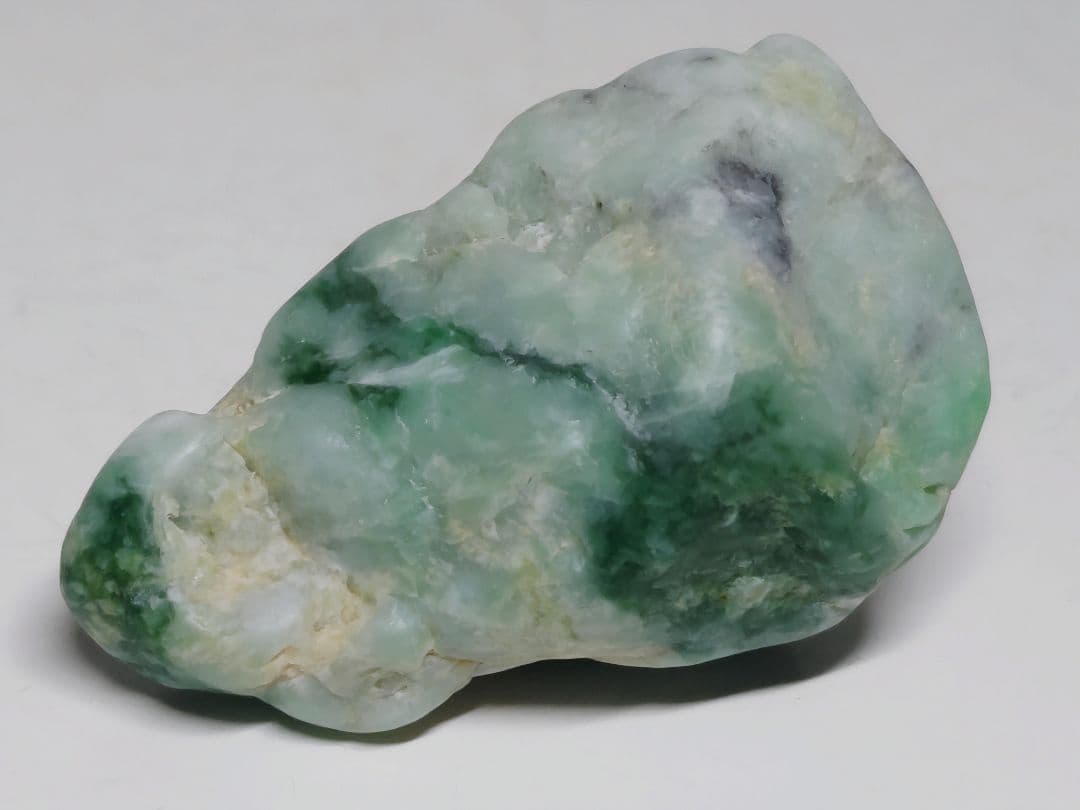 白緑 63g 翡翠 ヒスイ 原石 鑑賞石 自然石 誕生石 鉱物 鉱石 水石