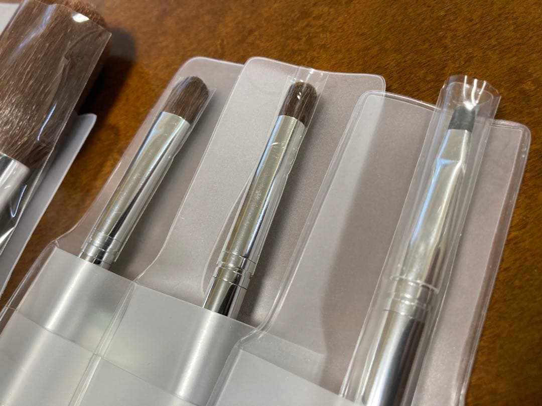 新品未使用CLINIQUE［クリニーク］メイクブラシセット