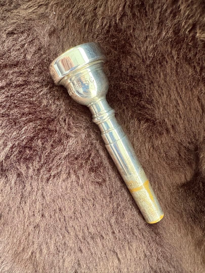 ヤマハトランペットYTR2320ES シルバープレート