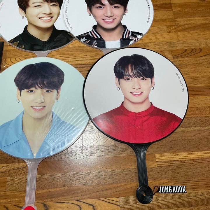 グク ジョングク 団扇 うちわ フラッグ まとめ売り 公式】BTS