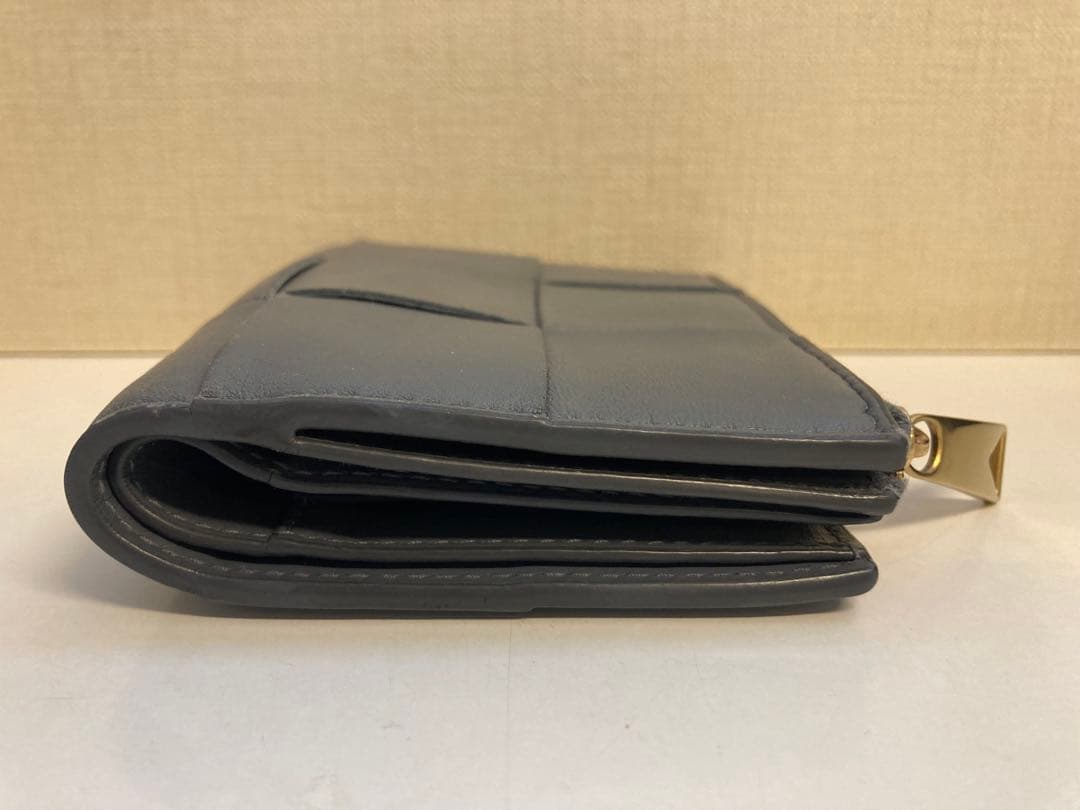 現行/RFID ボッテガヴェネタ カセットスモール 二つ折り財布 グレー