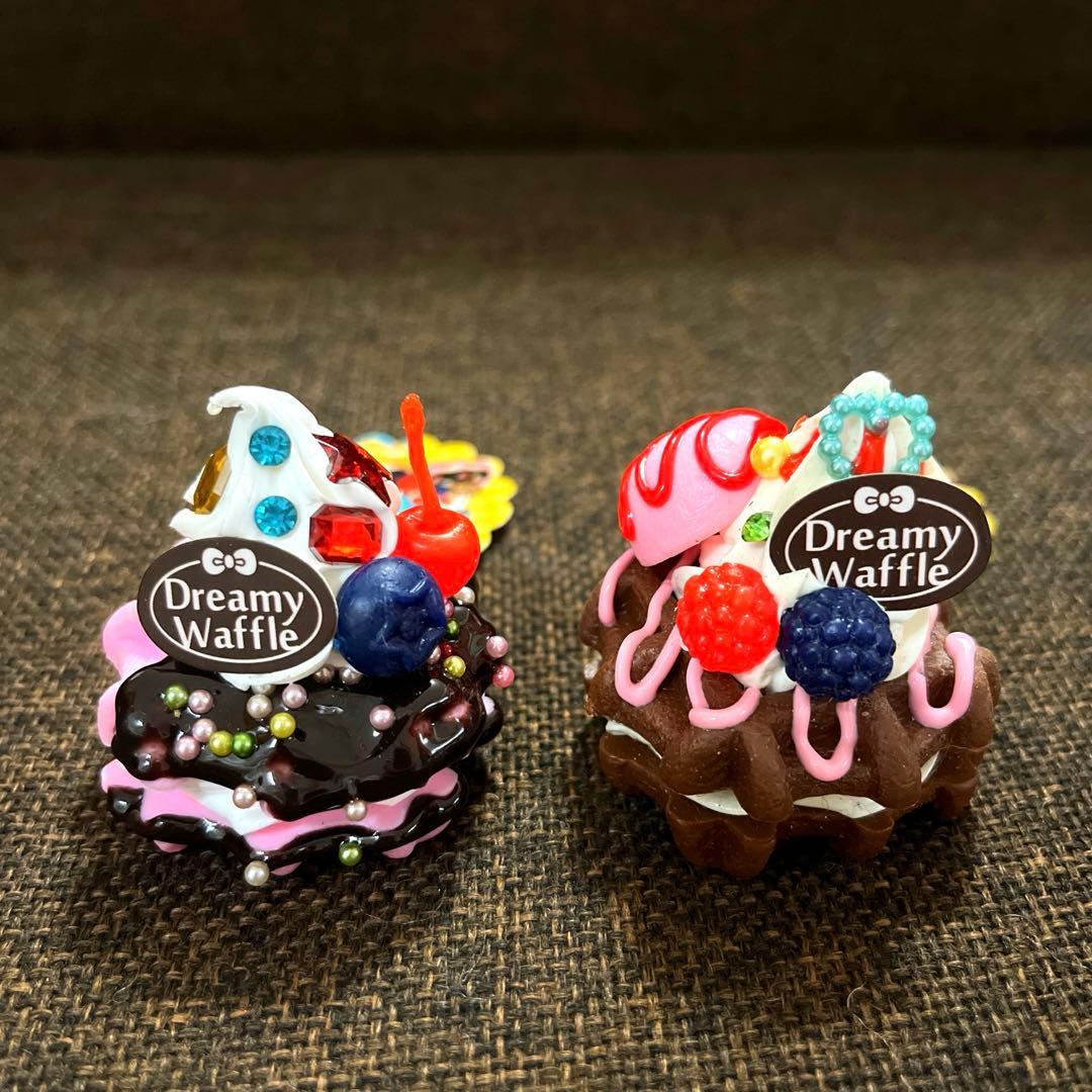 平成レトロ　 贅沢スイーツ　キーホルダー 10点　リボン　バラ　チェリー　イチゴ