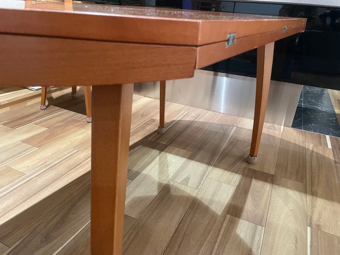 Calligaris　カリガリス　円形木製テーブル（テーブルのみ）掲載期限あり