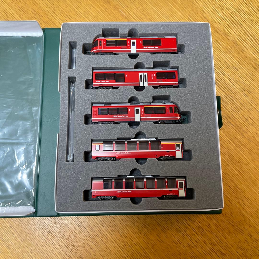 KATO 10-1318 ベルニナ急行　レーティッシュ鉄道　5両基本セット