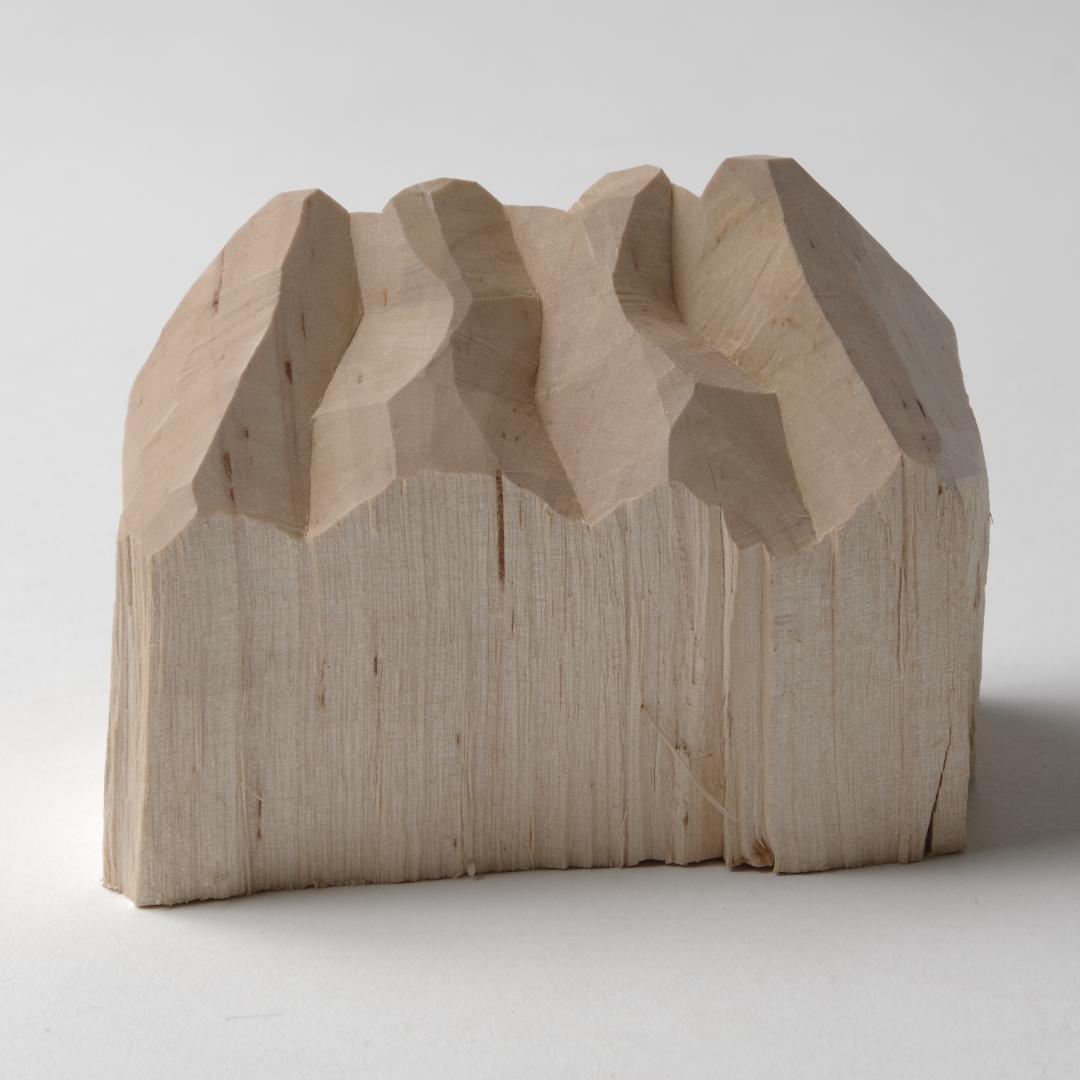 高野夕輝 木彫り 山 日高山脈 十勝連峰 熊