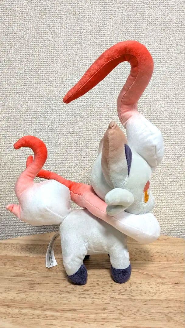 ヒスイゾロア　ぬいぐるみ　色違い　2体セット売り