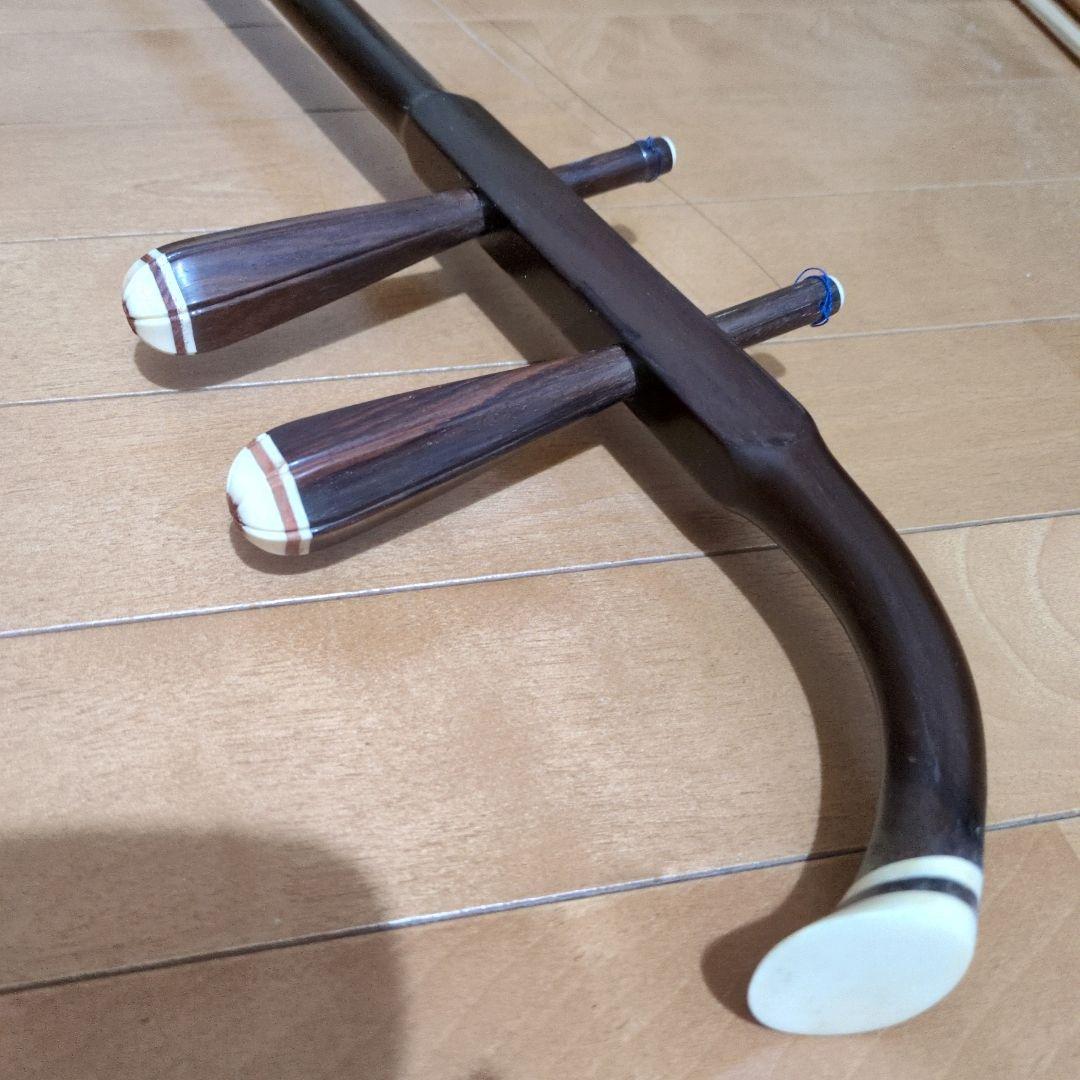 二胡 上海敦煌楽器 蛇皮 ハードケース付き上海民族楽器 中国伝統 弦楽器