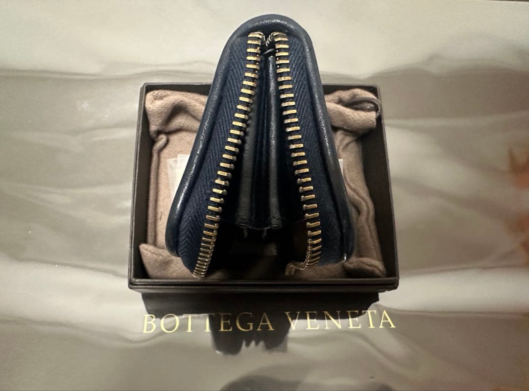 ★【美品】ボッテガヴェネタ ケース ラム／ネイビーブルー/✨✨✨2️⃣