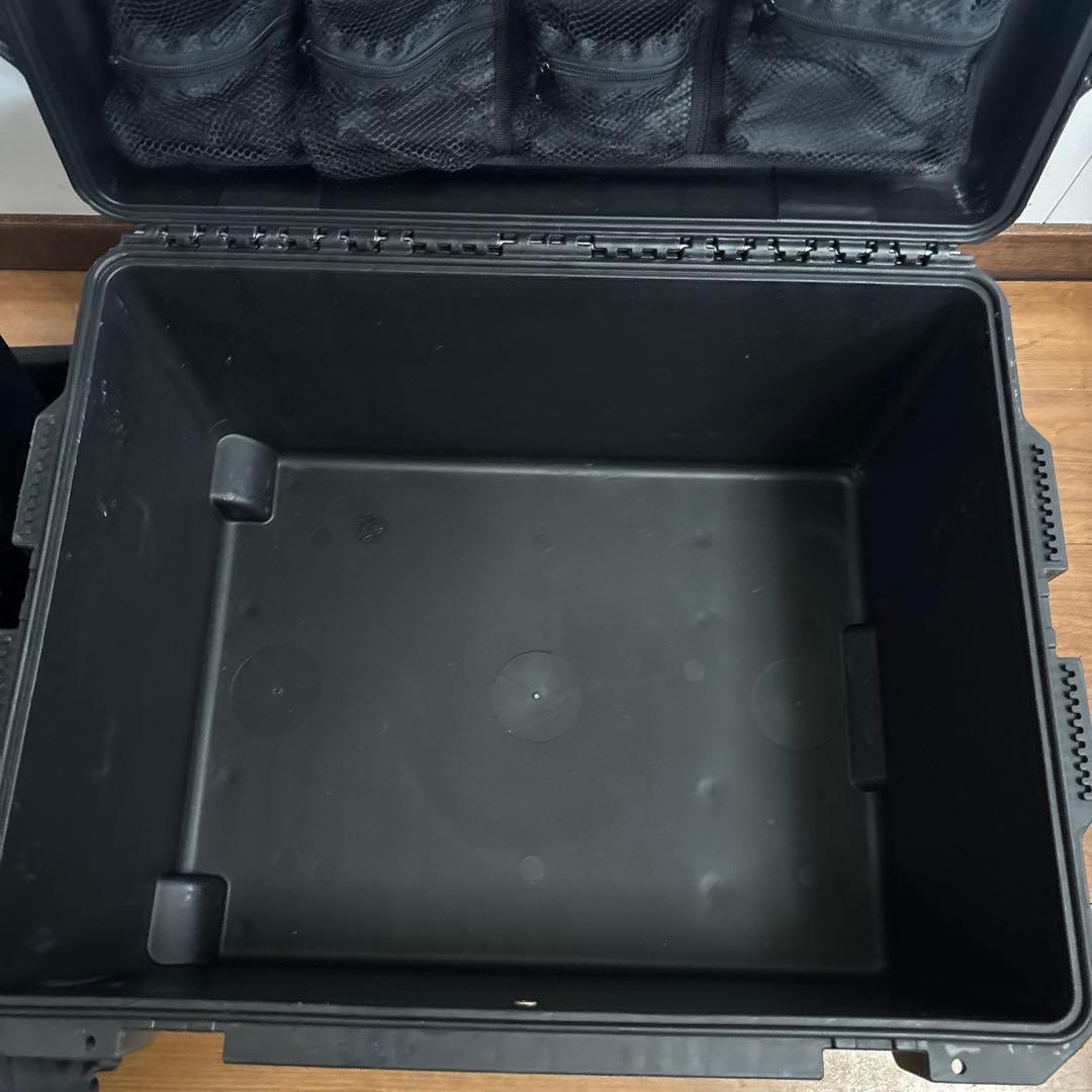 米軍放出品 PELICAN STORM CASE IM2750 ペリカンケース②