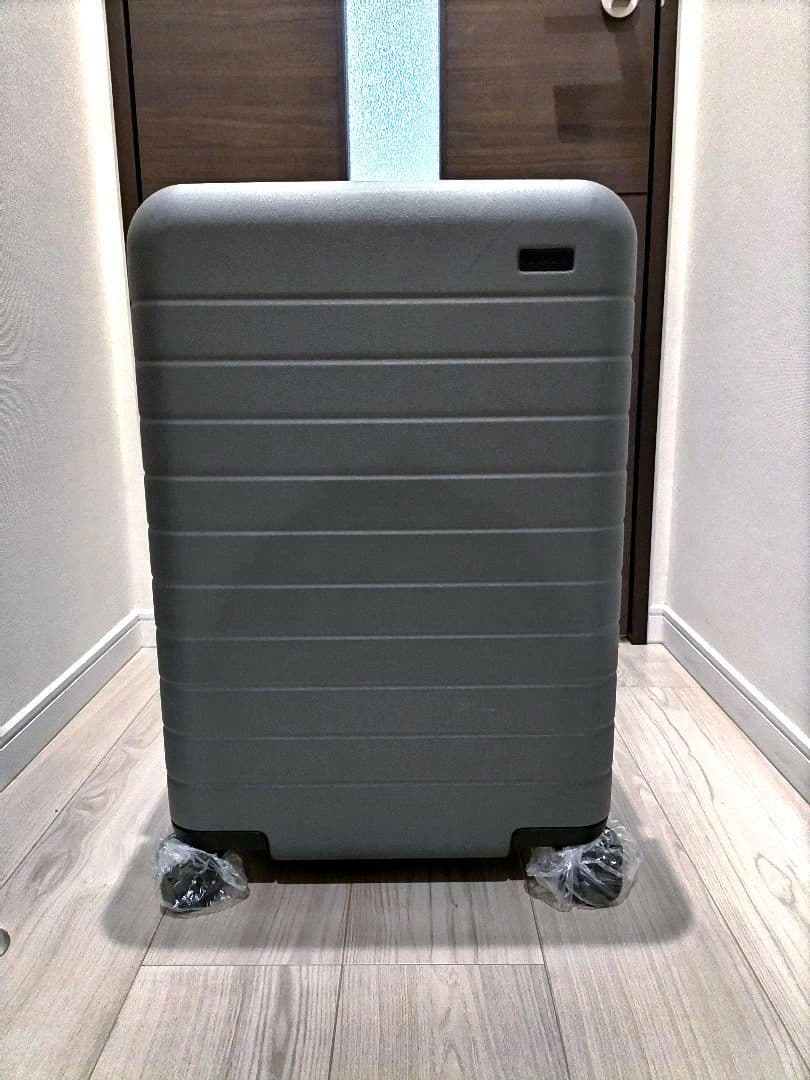 AWAY キャリーケース スチールグレーの通販はau PAY マーケット - 輸入