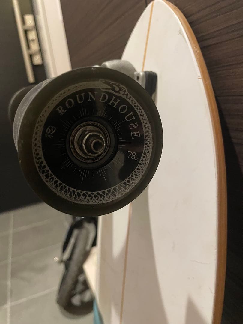 【いん】carver サーフスケート