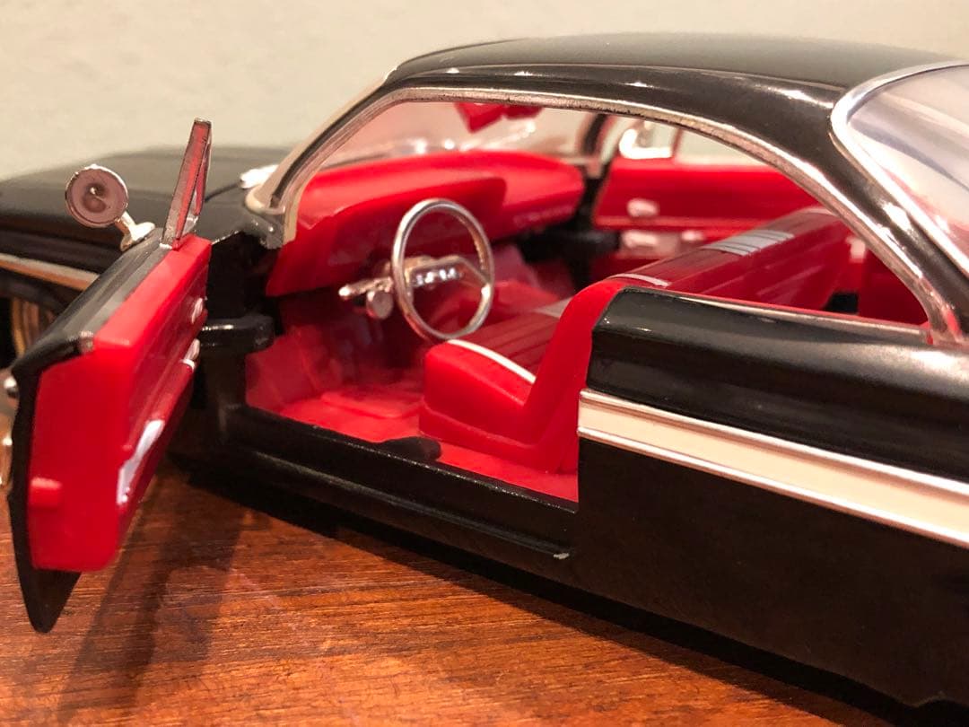 1961 シボレー インパラ JADA TOYsミニカー