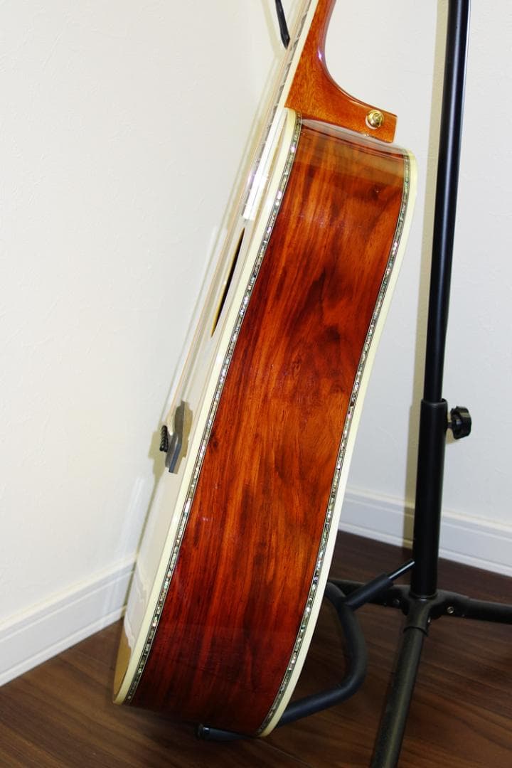 Toya Guitar TD-80 イングルマンスプルース＆ココボロ単板