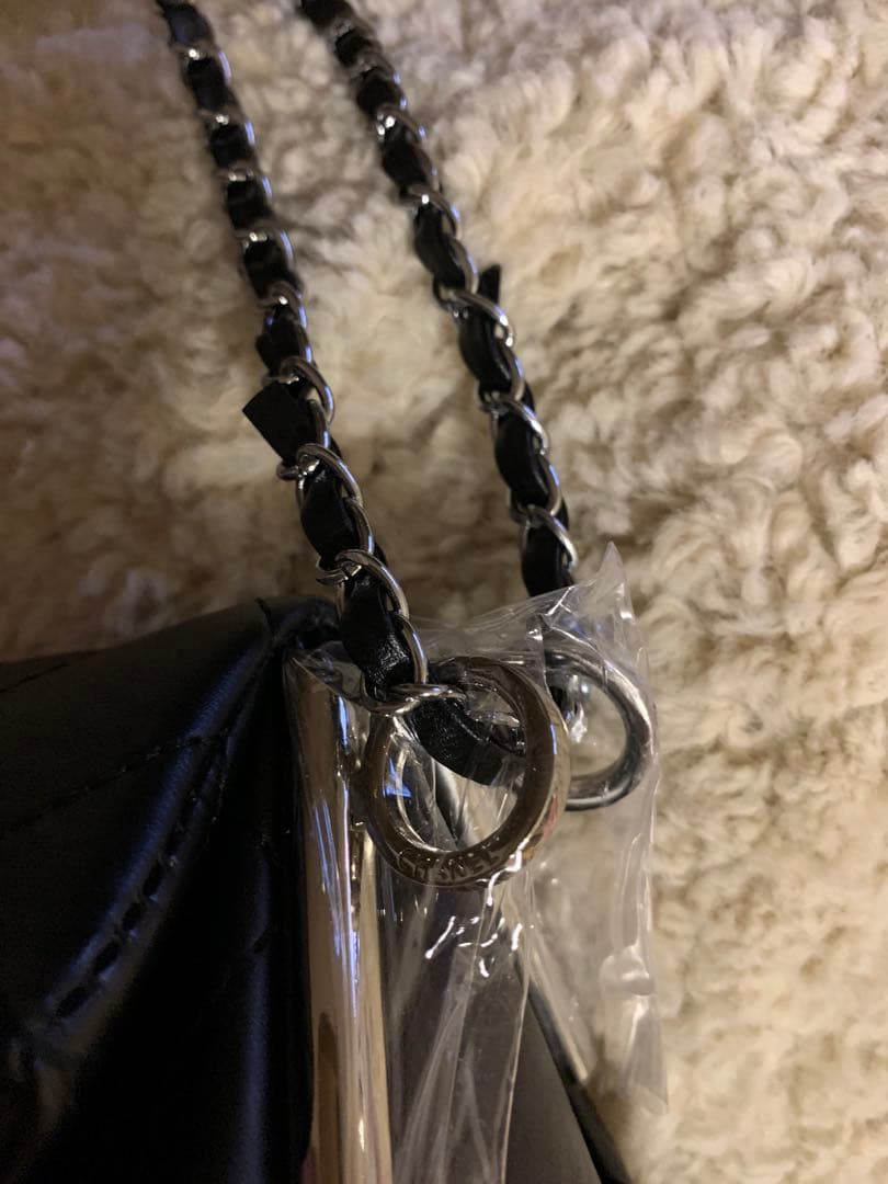 CHANELロゴ シャネルマーク ブラック ショルダーバッグ マトラッセ