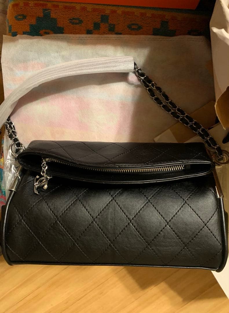 CHANELロゴ シャネルマーク ブラック ショルダーバッグ マトラッセ