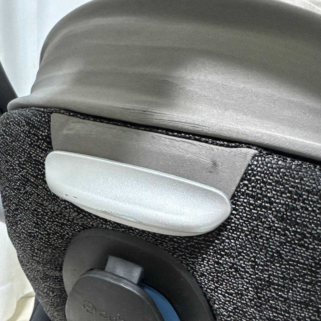 cybex ベビーシート サイベックス　チャイルドシート　ISOFIX グレー
