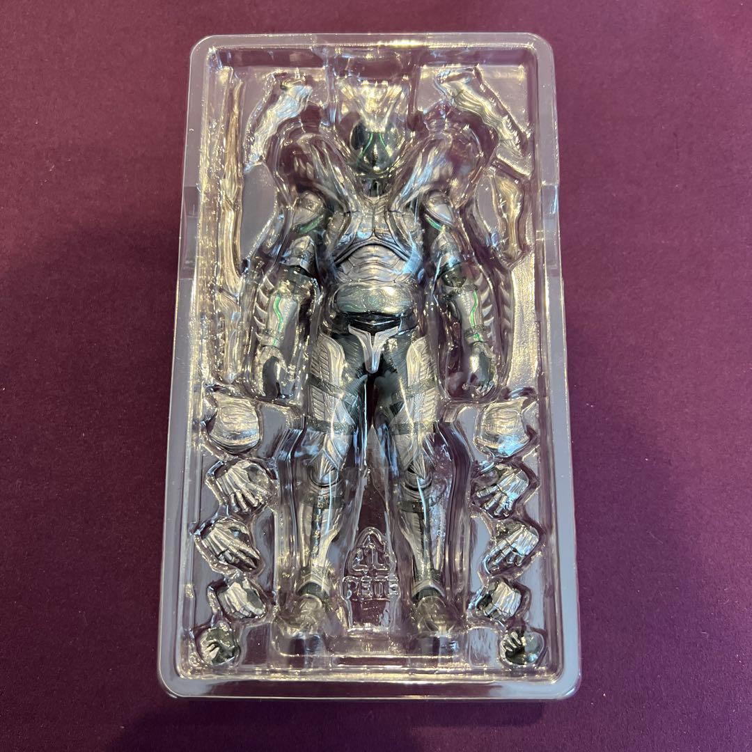 shフィギュアーツ 仮面ライダーシャドウムーン