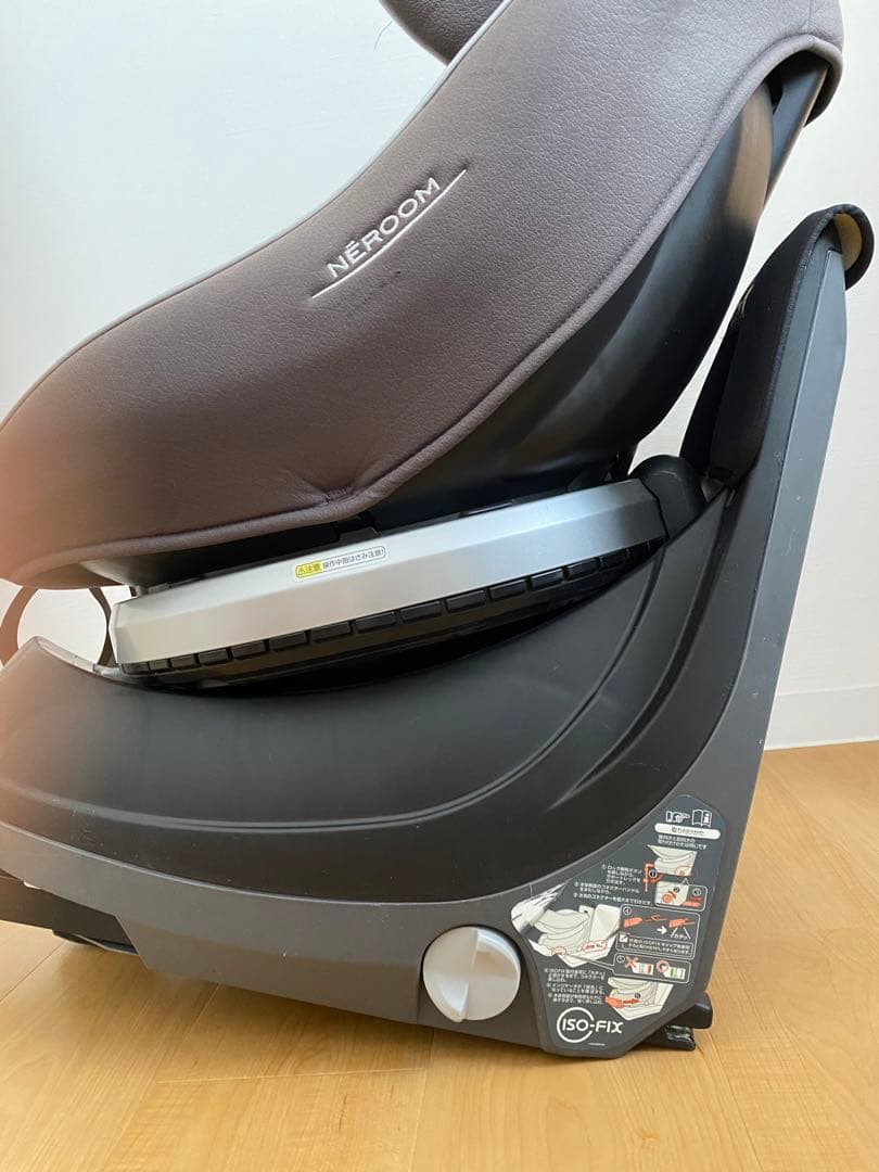 Combi NEROOM 回転式チャイルドシート ISOFIX