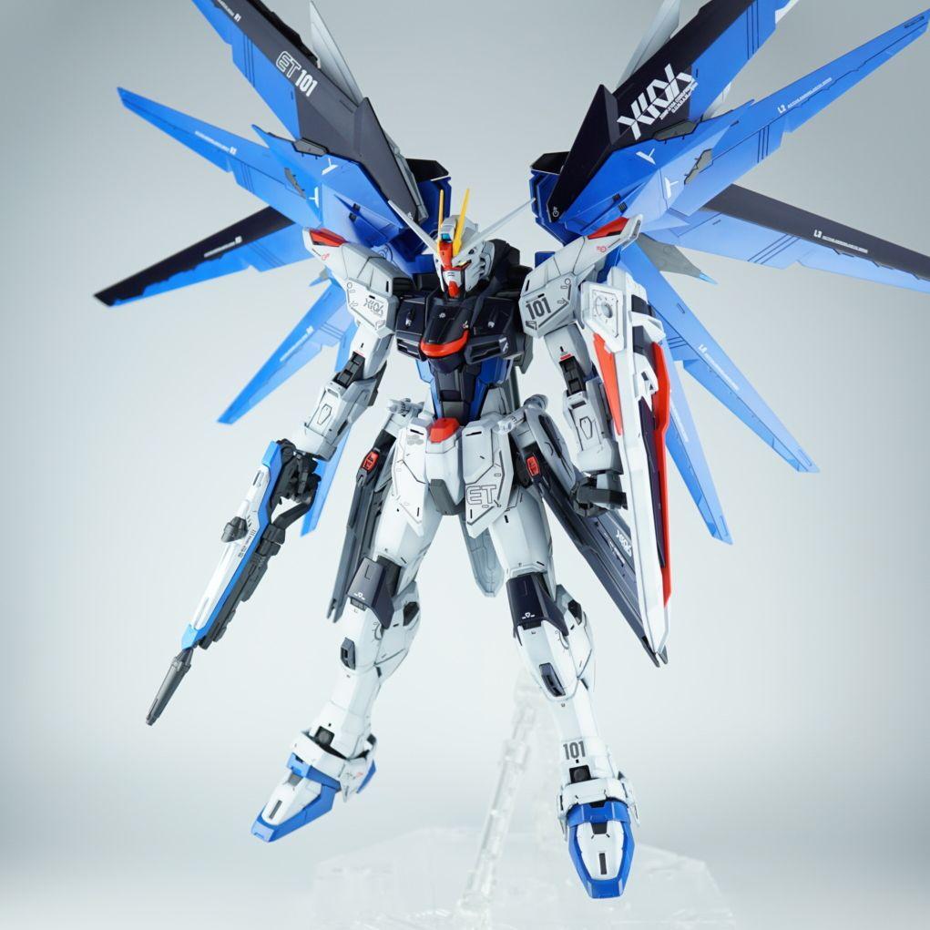 MG フリーダムガンダムVer.2.0 全塗装 完成品