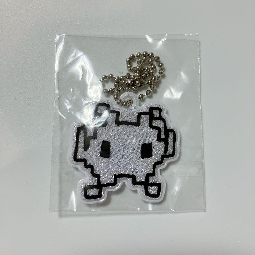 INI 西洸人 XQUARE カプセルトイ 絵文字 キーホルダー - メルカリ