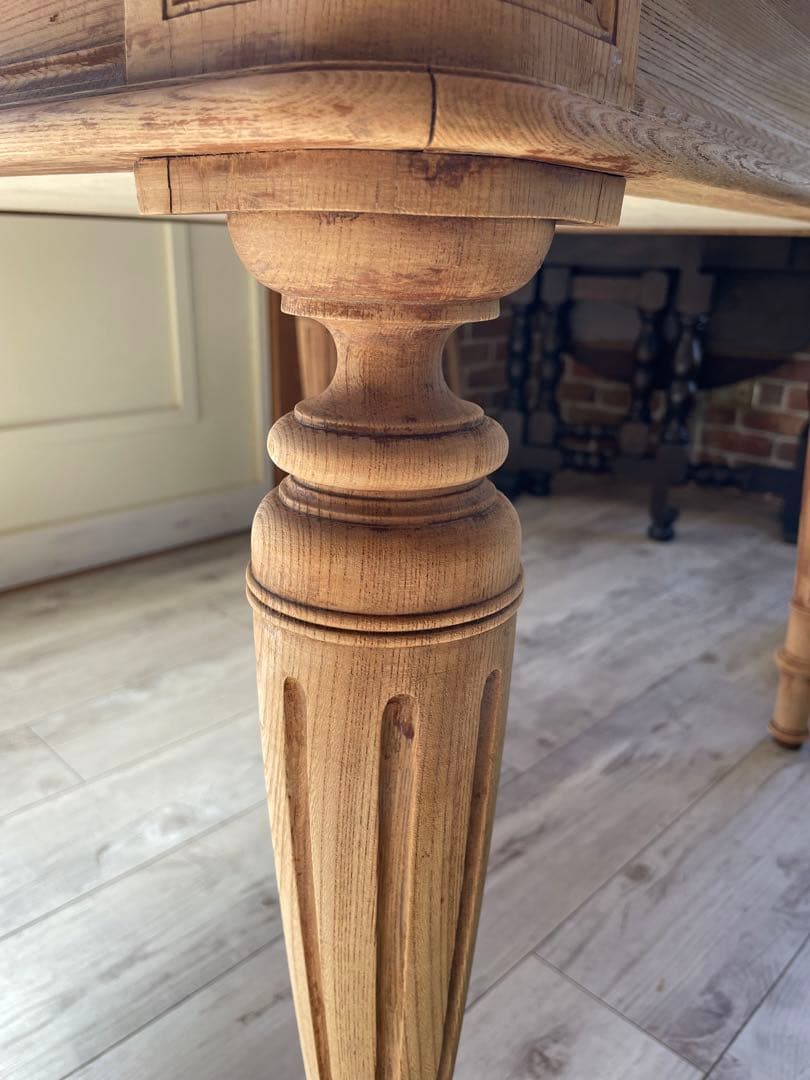 T-Rex　英国アンティークダイニングテーブル