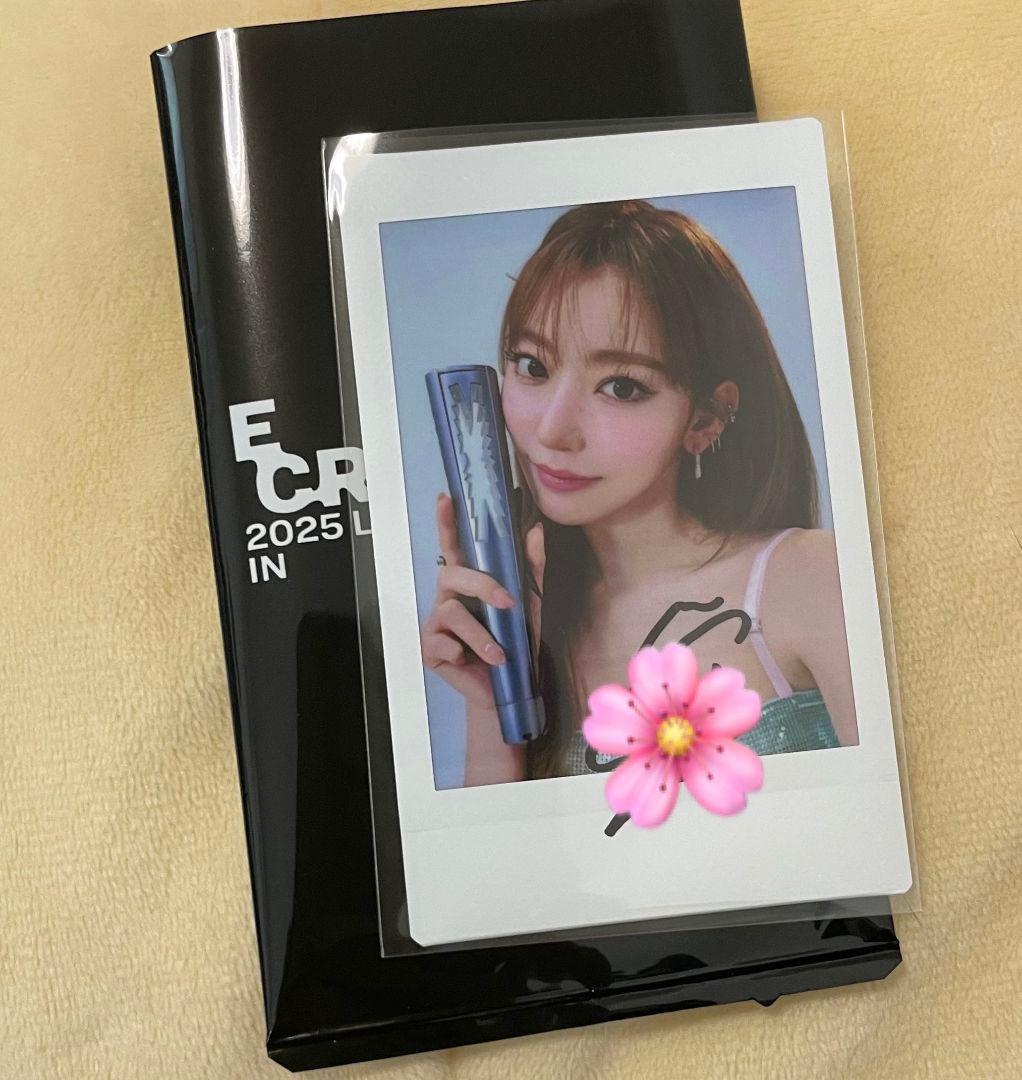 LE SSERAFIM サクラ 直筆サイン入り インスタントフォト 宮脇咲良