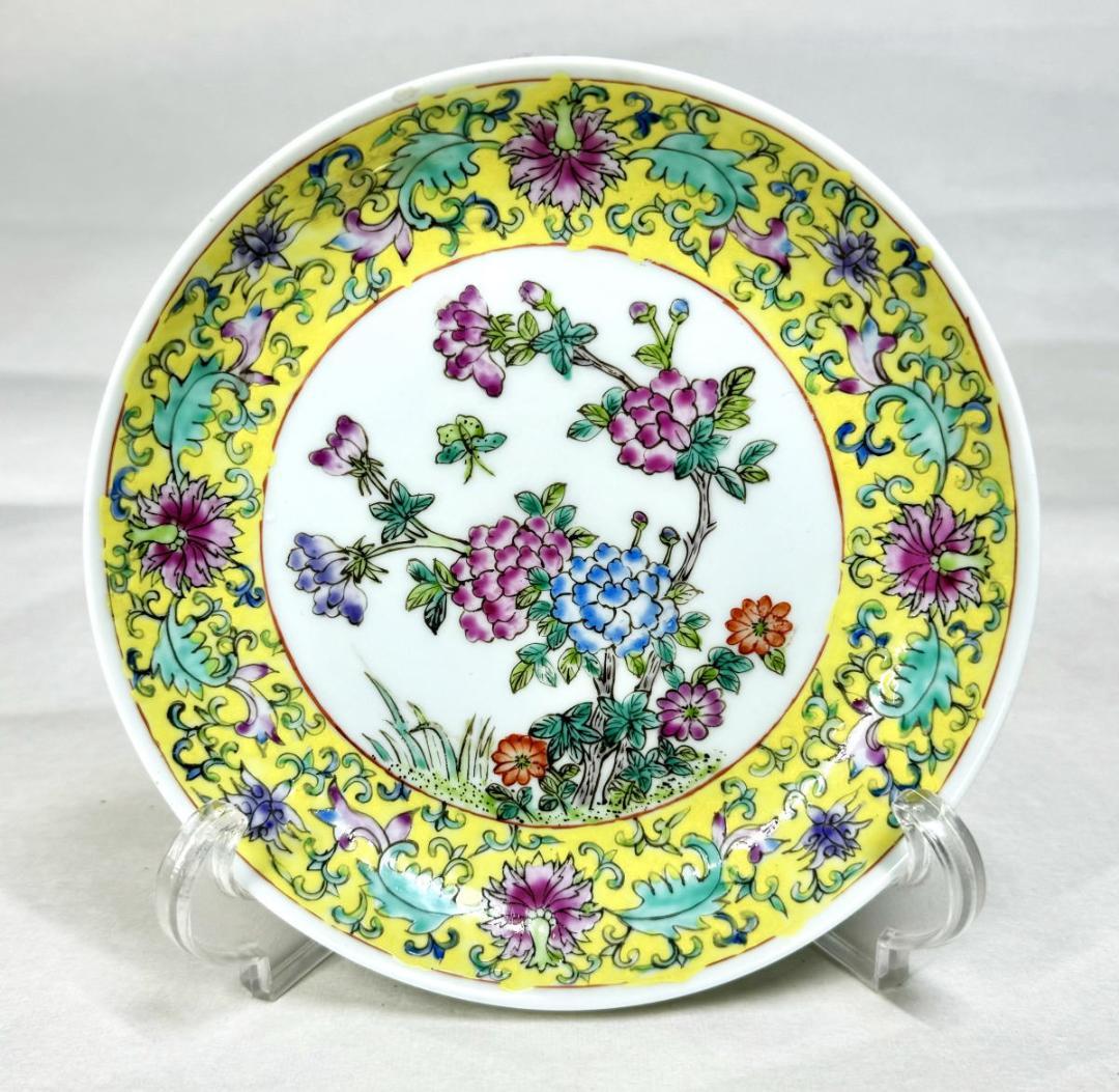 大清乾隆年制」銘 粉彩花蝶文皿 ウブ品 骨董 古玩茶器 中国古玩WWTT019
