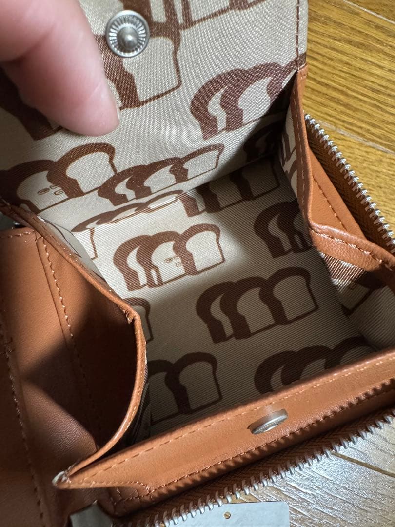 新品 グラニフ パンどろぼう カバー｜ジップウォレット