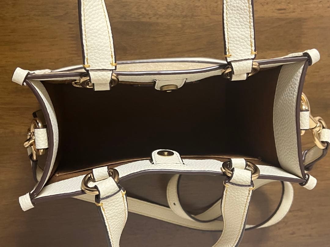 COACH トラ刺繍 ショルダーバッグ