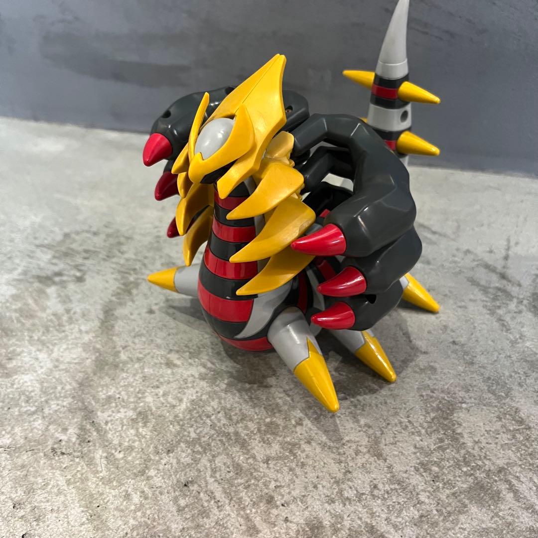 バトルアクションフィギュアDP ギラティナ　オリジンフォルム　可動式フィギュア