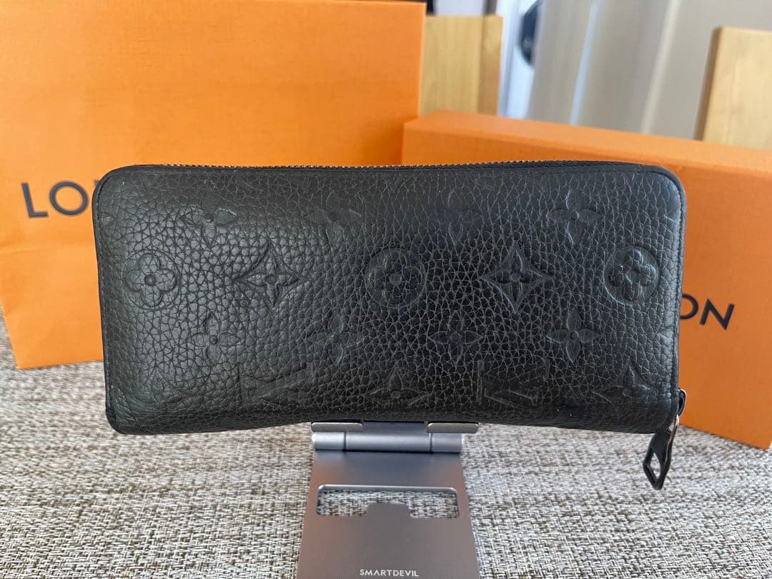 Louis Vuitton ブラックレザー 長財布