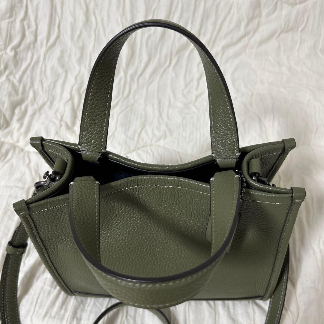 コーチ　オリーブグリーン レザー ショルダーバッグ