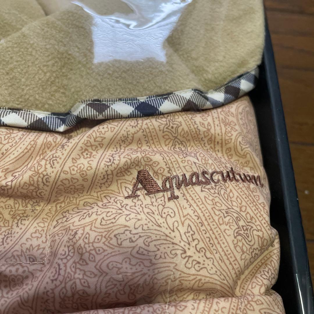 【新品】アクアスキュータム 羽毛 肩当てダウン ペア セット M~L対応