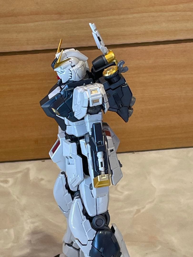 rg νガンダム　チタニウムフィニッシュ　完成品