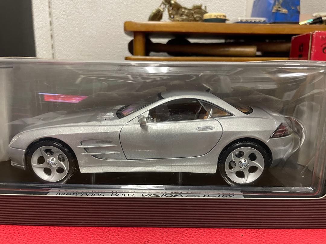 メルセデスベンツ　VISION SLR