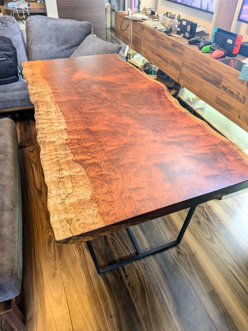 アトリエ木馬、一枚板ダイニングテーブル（150.5センチ）