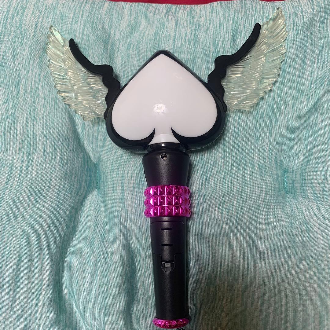 2NE1 ペンライト ハート型 翼付き