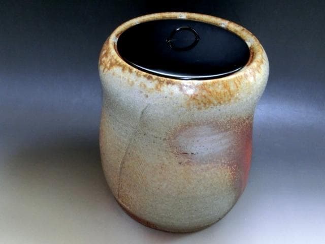 水指□丹波 直次窯【清水美和雄】作 箆目 漆器蓋 桐