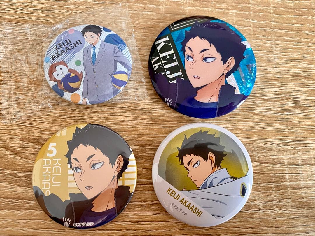 ハイキュー‼︎赤葦京治 缶バッジ 4個セット - メルカリ