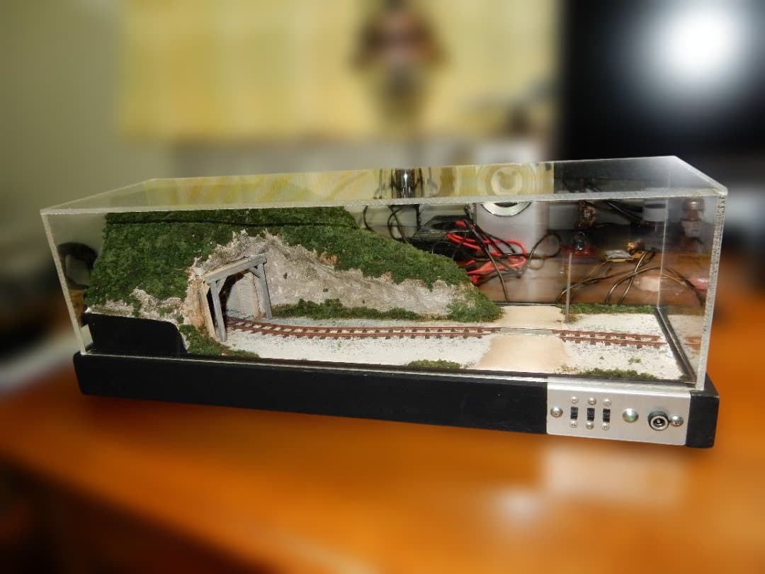 HOe(ナローゲージ) 鉄道模型 トンネル付きジオラマ