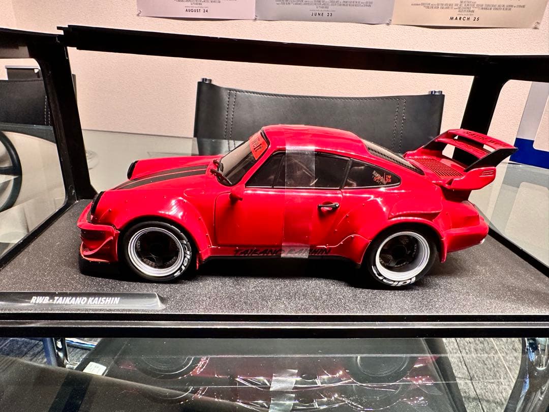 RWB - TAIKANO KAISHIN 赤 ミニカー1/18