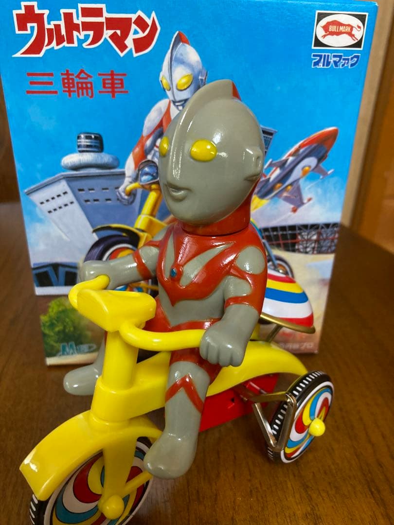 M1号ブルマァクウルトラマン三輪車