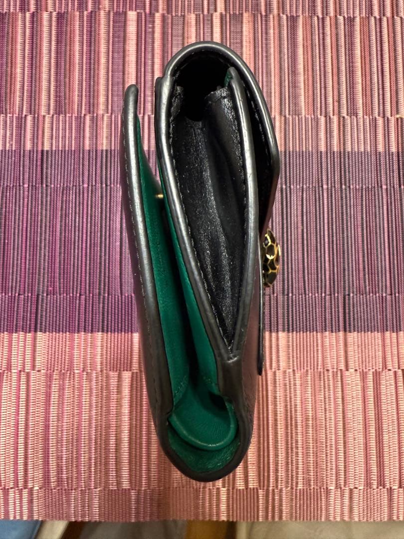 【美品】BVLGARI セレペンティ ブラックレザー 二つ折り財布(箱付き)