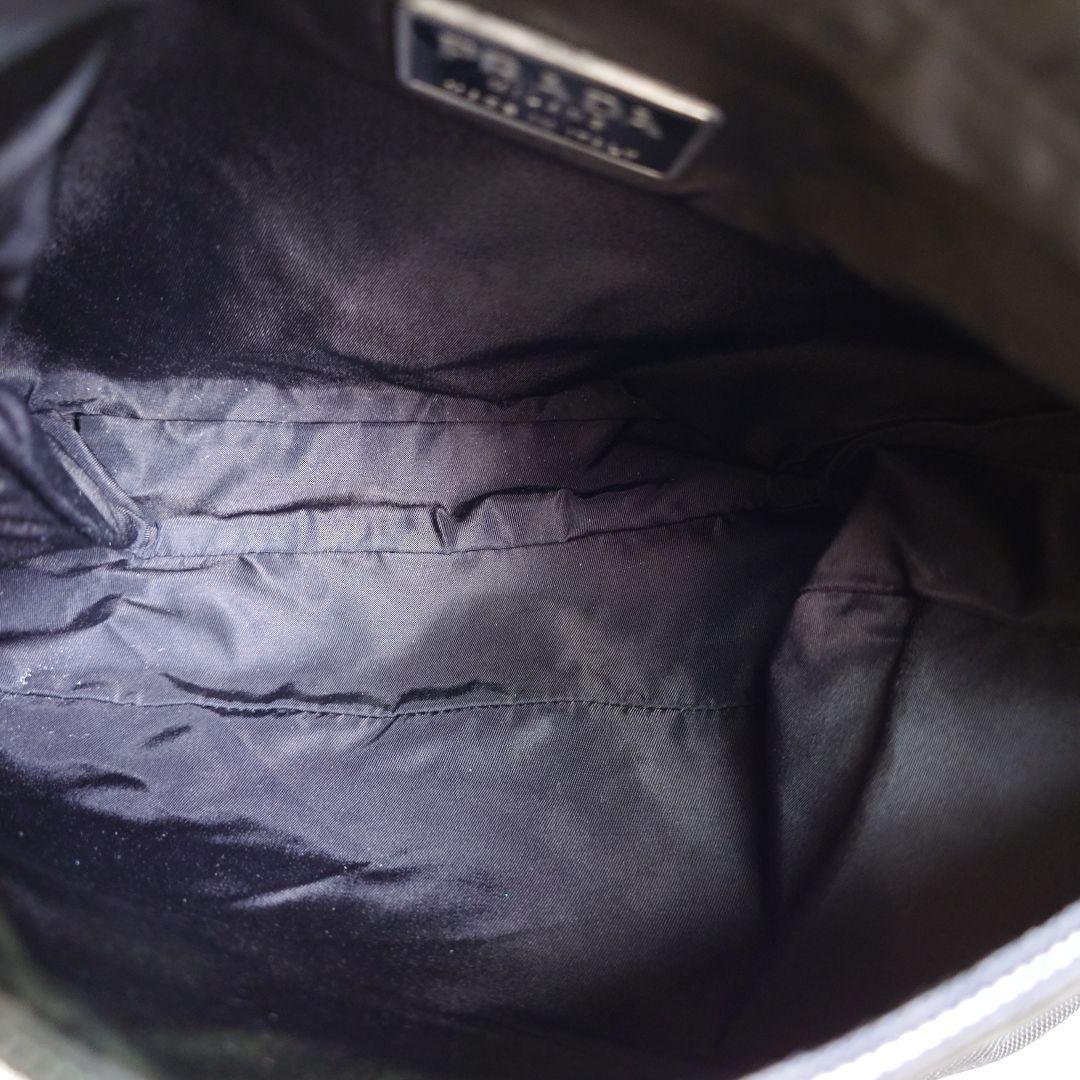 プラダ ショルダーバッグ 三角ロゴ サコッシュ ブラック 肩掛け ナイロン