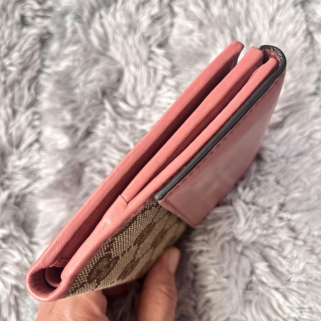 美品✨GUCCI 折り財布　GGキャンバス ラブリーハート　ピンクベージュ