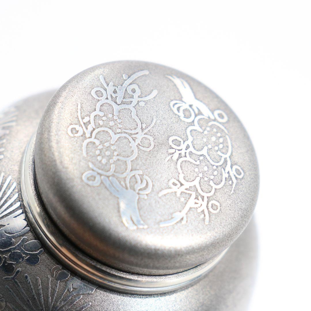 乾茂號造 錫製茶壺 本錫 茶心壺 歳寒三友図 松竹梅 煎茶道具　OJ71