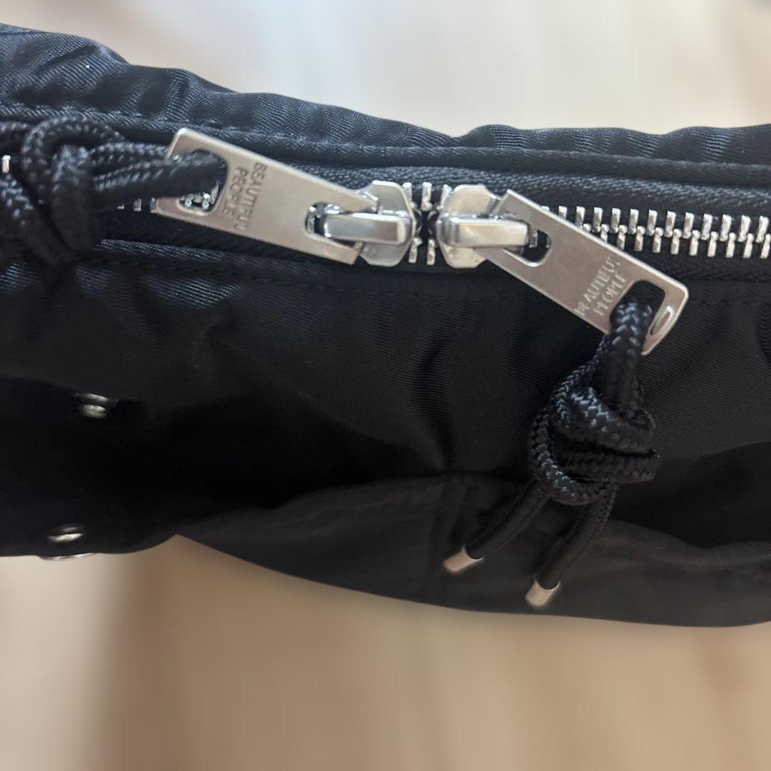 ビューティフルピープル　ナイロンムーン ショルダーバッグ